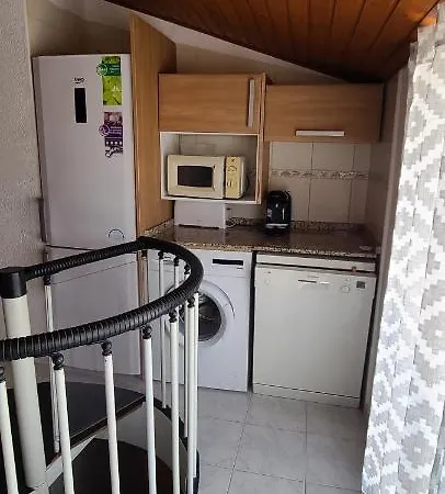 Piso Familiar, Terraza, Piscina * Салоу